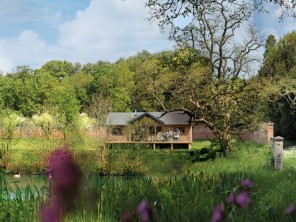 3 Bedroom Glamping Tent on a Private Estate in the Heart of Rutland, England